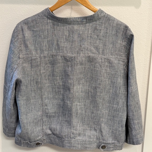 Jean jacket style Loft linen and cotton jacket with wide 3/4 sleeves. Size XL. - Picture 2 of 7